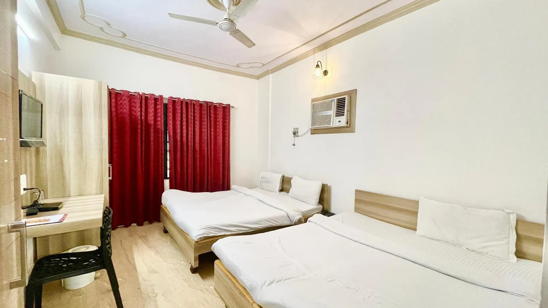 Hotel Varanasi Palace ! Varanasi Foreigner'S Choice ! Fully-Air-Conditioned-Hotel Lift-And-Parking-Availability, Near Kashi Vishwanath Temple, And Ganga Ghat 印度