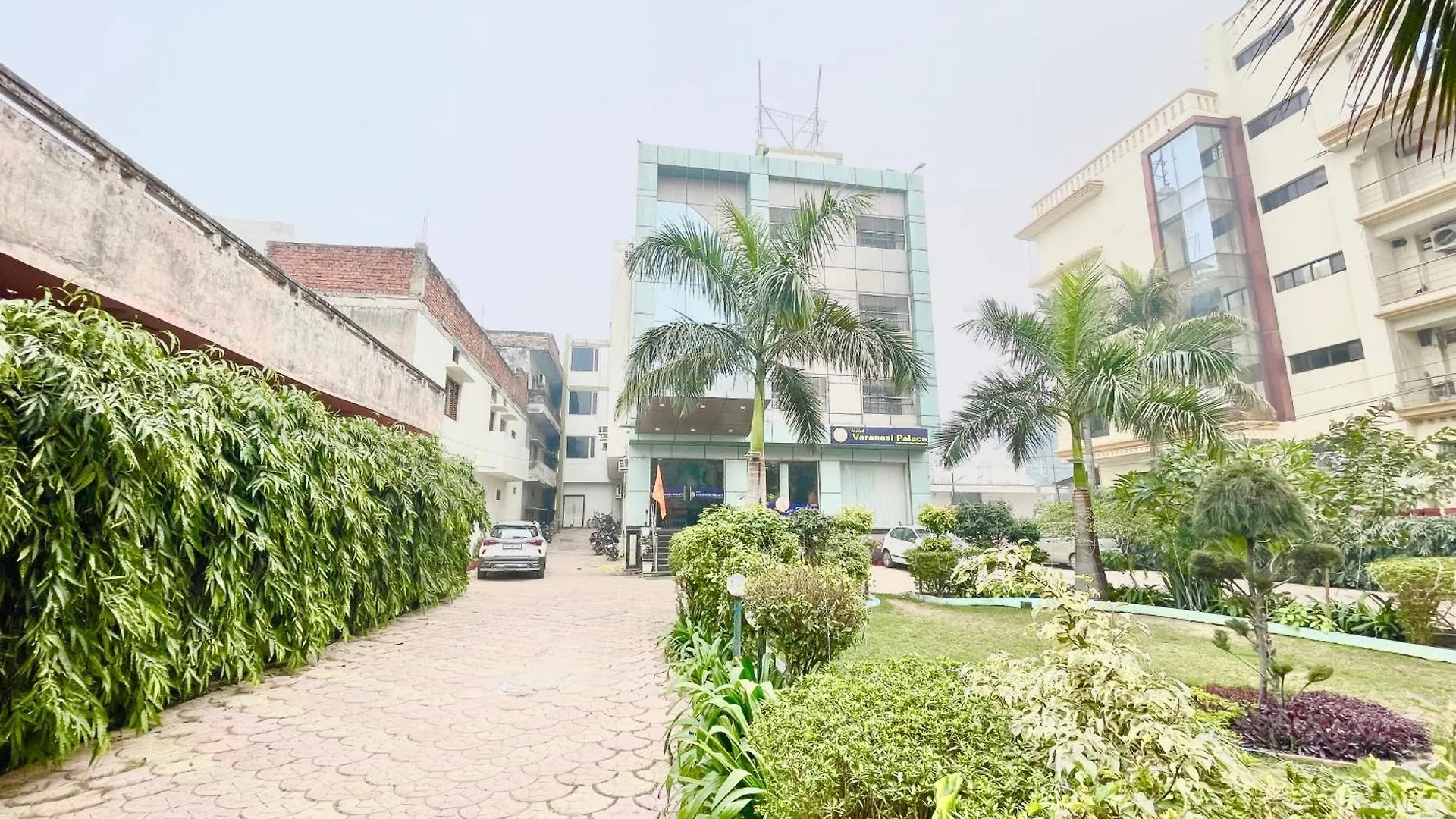 Hotel Varanasi Palace ! Varanasi Foreigner'S Choice ! Fully-Air-Conditioned-Hotel Lift-And-Parking-Availability, Near Kashi Vishwanath Temple, And Ganga Ghat 4*,  印度